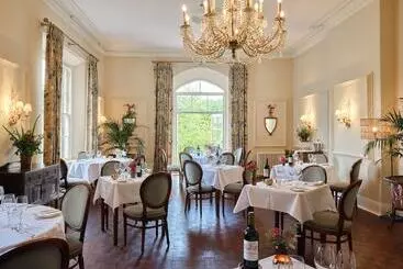 Отель The Arundell