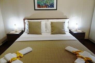 بنسيون Guest House Le Ginestre Dell Etna