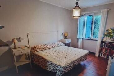 Apart Otel White & Blue House