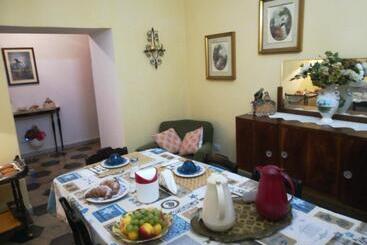 住宿加早餐  Angelina Antica Dimora