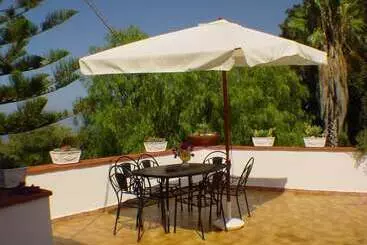 Aamiaismajoitus (B&B) Villa Isabella