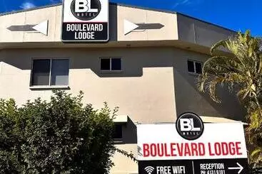 هتل Boulevard Lodge Bundaberg