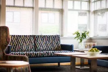 هتل Leonardo Inn  Aberdeen Airport