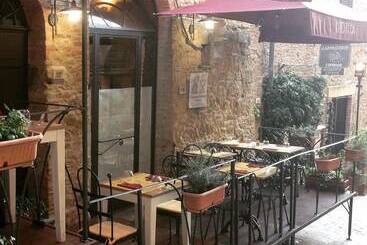 Apartmanszálloda Albergodiffusovolterra