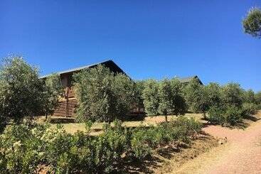هتل Glamping Tenuta Poggio Rosso
