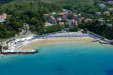 Aamiaismajoitus (B&B) Velamica Resort