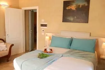 Pensió White Lilac Romantic B&b  Adults Only