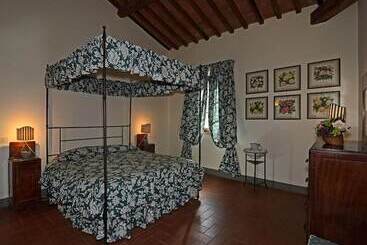 בית מלון כפרי Badia Di Morrona Agriturismo