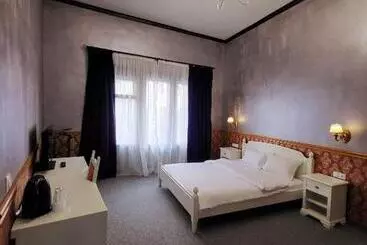 هتل Nf Palace Old City Bucharest