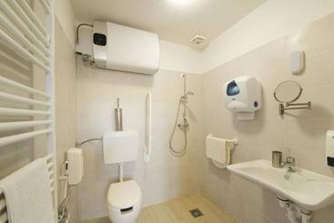 فندق Saecula Natural Village Experience