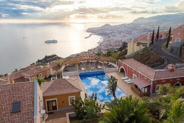 Balancal Apartments And Villas Palheiro Village