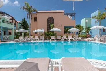 아파트 Club Vista Serena