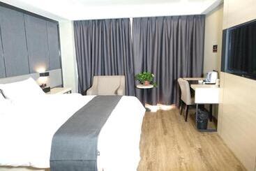 Thank Inn Plus Hotel Sichuan Guang An Yuechi County Tianlong Street Store