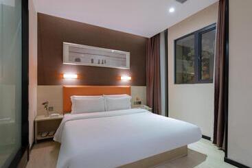 Hotel 7days Premium Shenzhen Airport T3 Terminal Branch