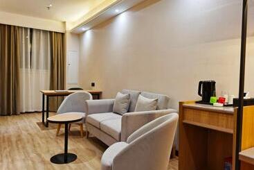 Отель Greentree Inn Ankang Bashan Middle Road