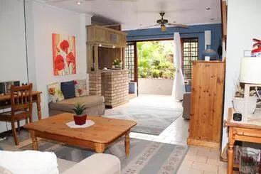 پانسیون Old Mill Guest House