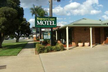 Regency Court Motel