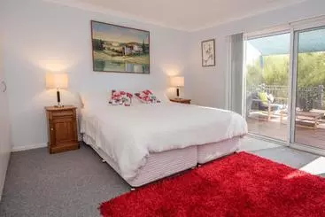 Bed and Breakfast Canberra S White House
