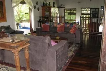 Mossman Gorge Bed And Breakfast