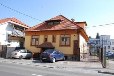 پانسیون Vila Nicoleta