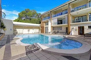 Huoneistohotelli Eden By The Bay