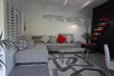 Eumundi Yacht Club B&b
