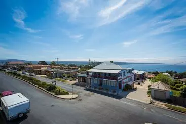 Heritage House Motel & Units