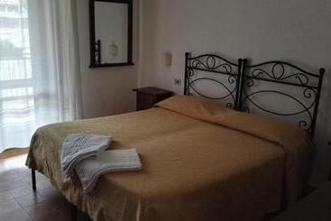 בית מלון כפרי La Mimosa