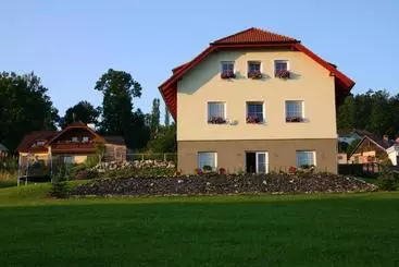 پانسیون Apartmány Záhořovo Lože