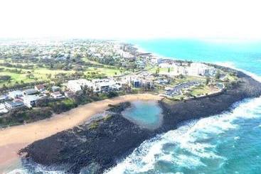 アパートホテル Sandcastles On The Beach Bargara