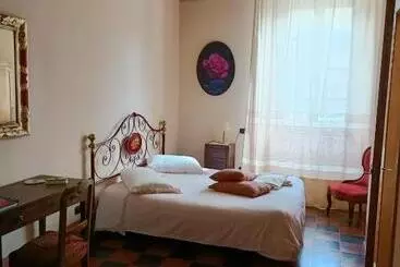Bed and Breakfast 44   Mu Ni