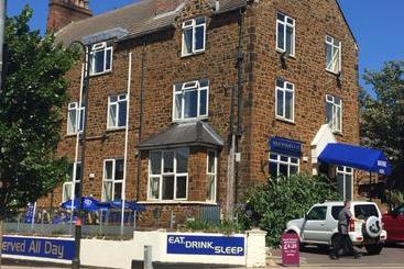 Pensjonat Marine Bar Pub With Rooms