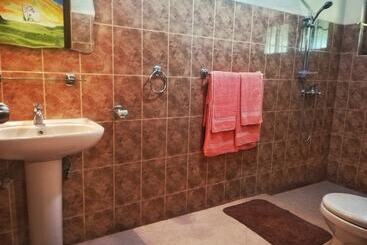 Hotel Mf Estate Holiday Bungalow