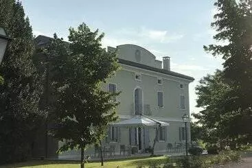 ホテル Villa Pepoli