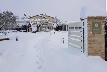 פנסיון Locanda Borgognina