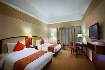 בית מלון כפרי Berjaya Makati