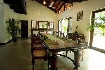 ホテル Leaf Watagala