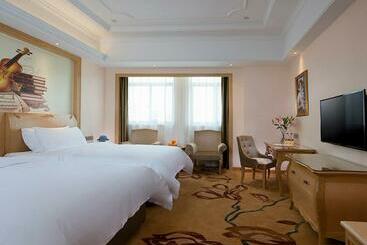 호텔 Vienna International