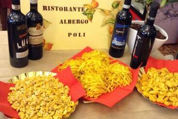 Отель Albergo Ristorante Poli