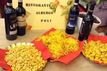 Hotelli Albergo Ristorante Poli