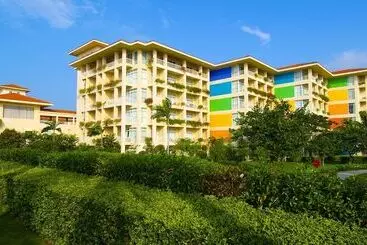 בית מלון כפרי Golden Palm Resort