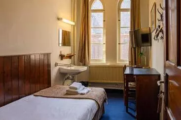 Отель Monasterium Poortackere