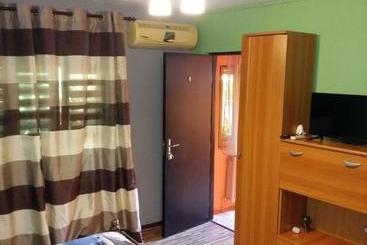 پانسیون Searooms