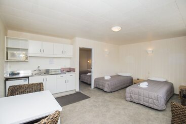 Hotel Colonial On Gladstone