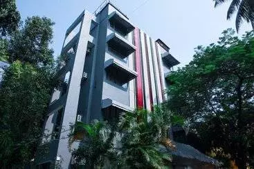 Отель Highway Residency