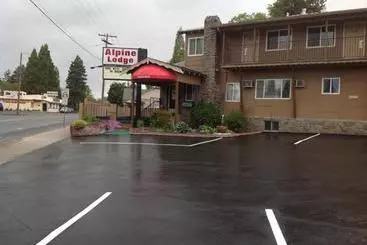 Motelli Alpine Lodge