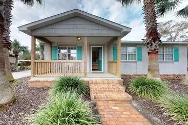 Seaturtle Cottage By Hodnett Cooper