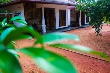 Hotel The Calm Cabana