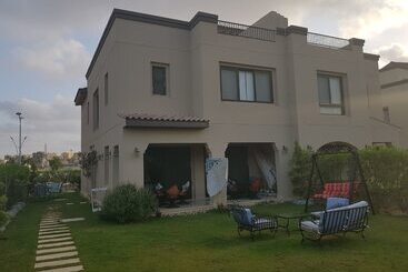 هتل آپارتمان Marassi North Coast