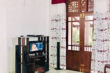 Pensionat Family Ties Guest Inn